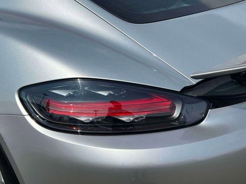 Used 2021 Porsche 718 Cayman image 14