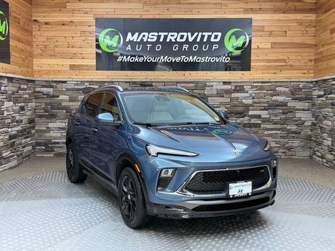 Used 2024 Buick Encore GX Sport Touring w/ Advanced Technology Package AWD/4WD image 4