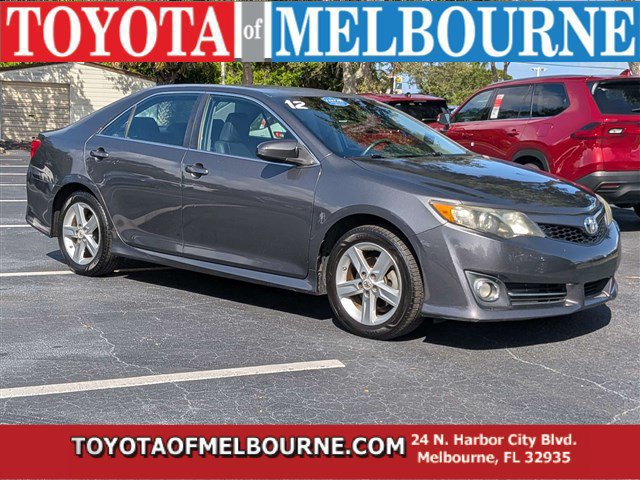 Used 2012 Toyota Camry SE FWD image 1