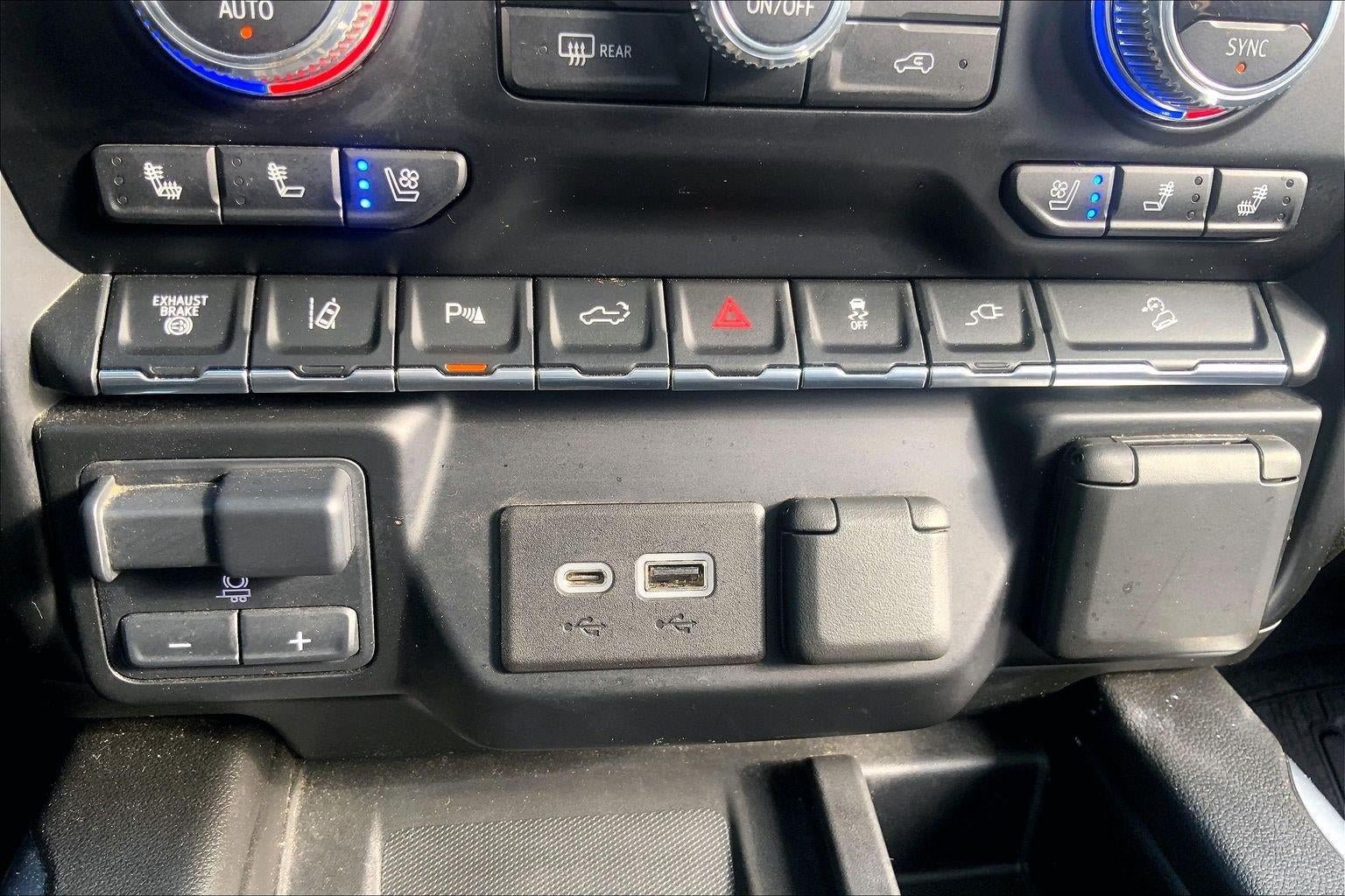 Used 2021 GMC Sierra 2500 Denali w/ Denali Ultimate Package AWD/4WD image 34