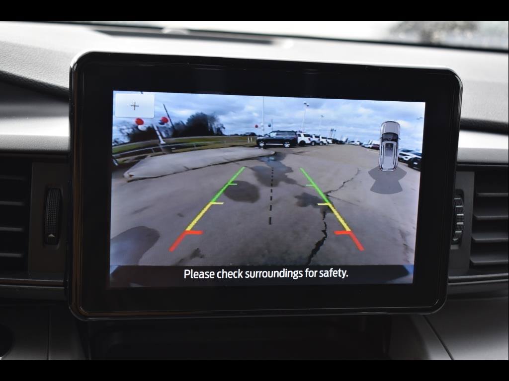 Used 2023 Ford Explorer XLT RWD image 28