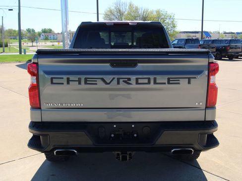Used 2021 Chevrolet Silverado 1500 LT Trail Boss w/ Convenience Package II image 15
