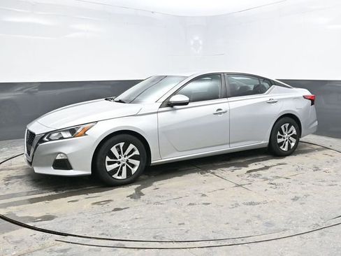 Used 2021 Nissan Altima 2.5 S image 3