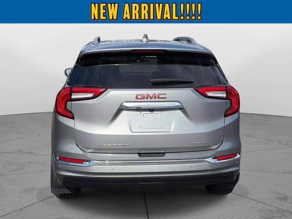 Used 2023 GMC Terrain Denali AWD/4WD image 6