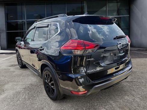 Used 2017 Nissan Rogue SV FWD image 4