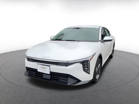 Used 2025 Kia K4 LXS image 7