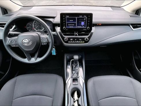 Certified 2022 Toyota Corolla LE image 14