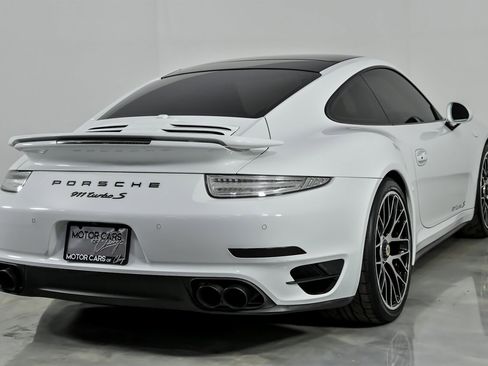 Used 2014 Porsche 911 4 Coupe image 12