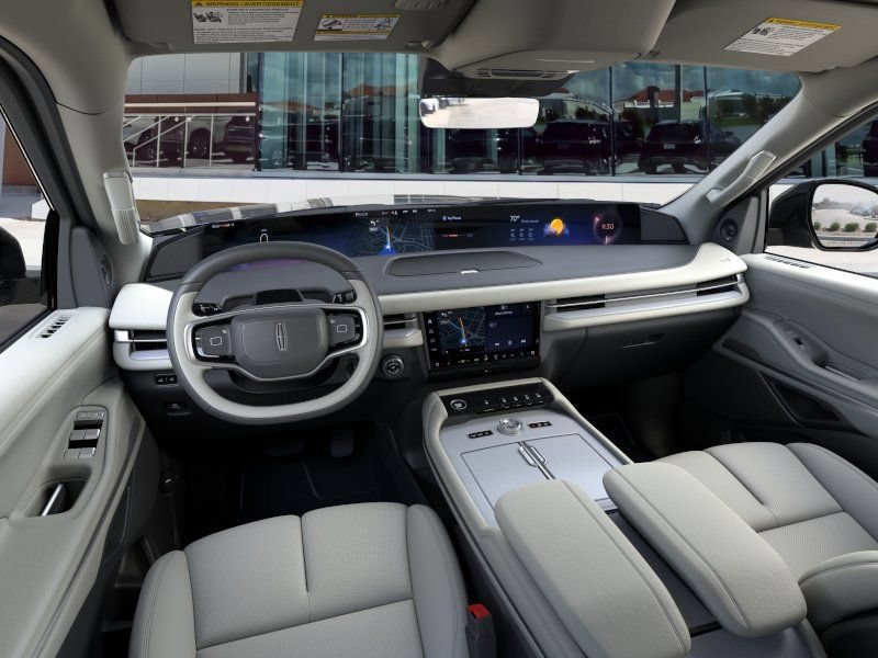 New 2026 Lincoln Navigator Premiere AWD/4WD image 26
