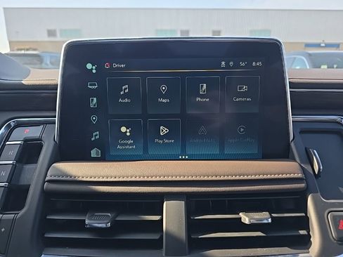 Used 2024 Chevrolet Suburban LT w/ Luxury Package image 30