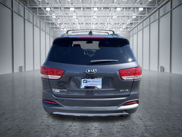 Used 2017 Kia Sorento EX w/ EX Advanced Touring Package FWD image 4