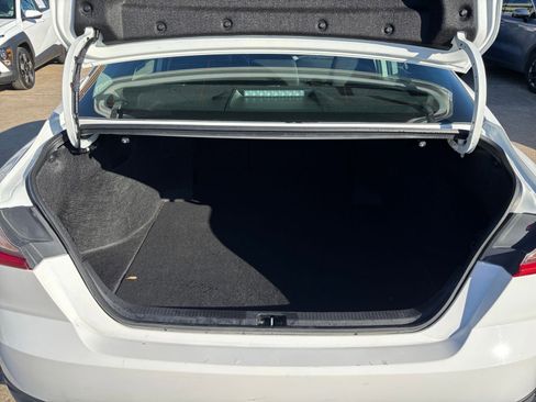 Used 2025 Toyota Camry LE image 25