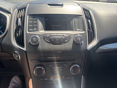 Used 2015 Ford Edge SEL image 10