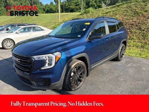 Used 2022 GMC Terrain SLE w/ Driver Convenience Package AWD/4WD image 2