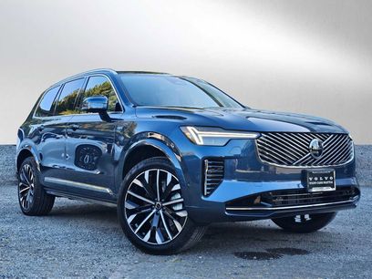 New 2026 Volvo XC90 B5 Plus