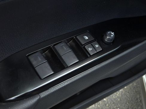 Used 2026 Toyota Camry SE FWD image 10