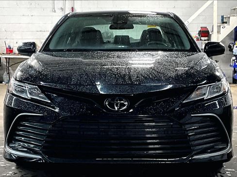 Used 2024 Toyota Camry LE FWD image 4