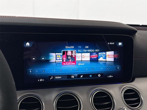 Used 2022 Mercedes-Benz E 53 AMG 4MATIC Sedan image 23