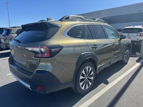 Used 2023 Subaru Outback Limited XT AWD/4WD image 3