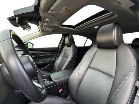 Used 2023 MAZDA MAZDA3 s image 9