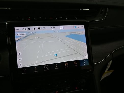 Used 2024 Jeep Grand Cherokee Overland w/ Luxury Tech Group IV image 28