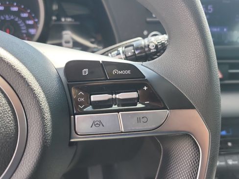 Used 2022 Hyundai Elantra SEL FWD image 26