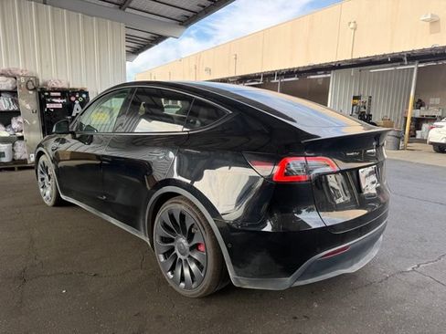 Used 2022 Tesla Model Y Performance AWD/4WD image 4