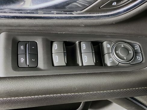 Used 2024 Chevrolet Tahoe Premier image 15