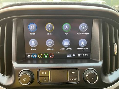 Used 2022 Chevrolet Colorado Z71 w/ Safety Package AWD/4WD image 30