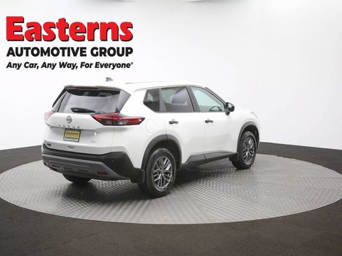 Used 2023 Nissan Rogue S AWD/4WD image 42