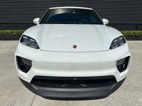 Used 2026 Porsche Macan 4S Electric AWD/4WD image 8