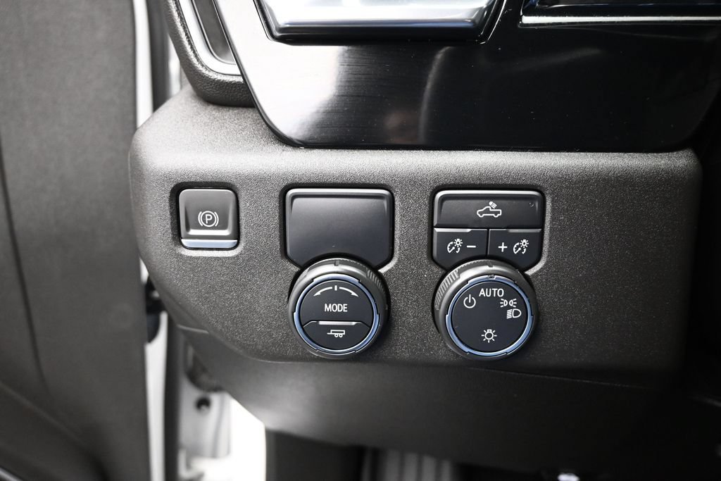 Used 2023 Chevrolet Silverado 1500 LT RWD image 12