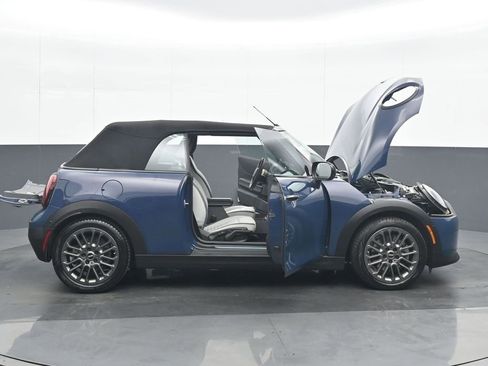 Used 2025 MINI Cooper S FWD image 37