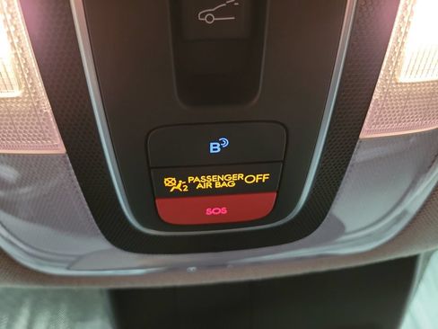 Used 2024 Hyundai Elantra Limited FWD image 24