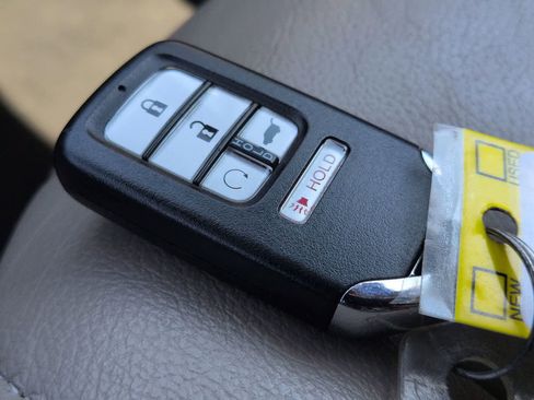 Used 2017 Honda Pilot EX-L image 35