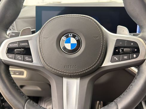 Certified 2025 BMW X7 xDrive40i w/ M Sport Package AWD/4WD image 17