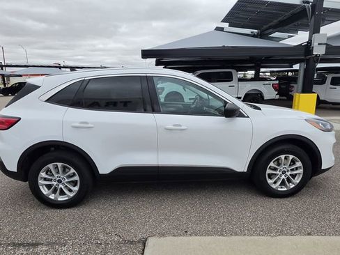 Used 2022 Ford Escape SE AWD/4WD image 5