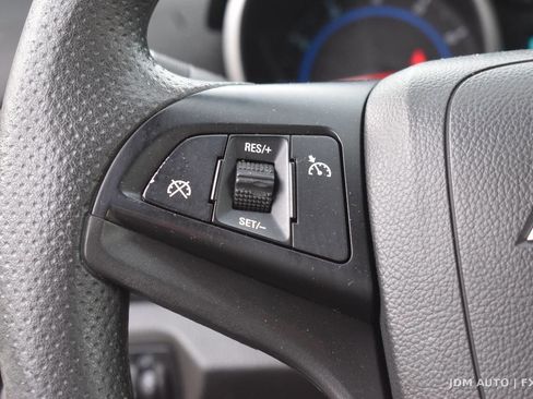 Used 2015 Chevrolet Cruze LT w/ Sun And Sound Package FWD image 21