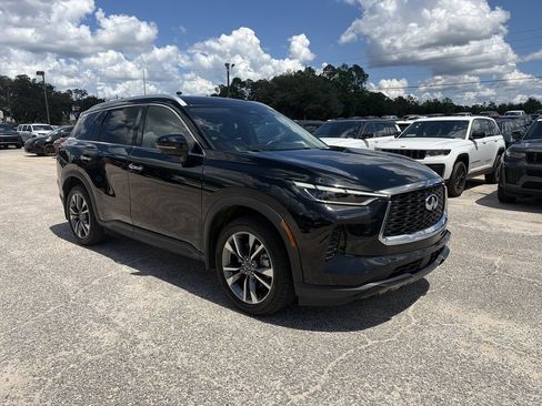 Used 2023 INFINITI QX60 Luxe w/ Cargo Package FWD image 8