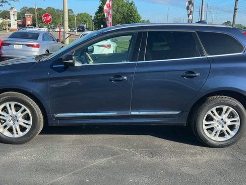 Used 2015 Volvo XC60 T5 Premier w/ Proximity Package FWD image 5