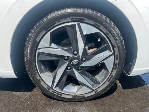 Used 2023 Hyundai Elantra Limited w/ Cargo Package FWD image 8