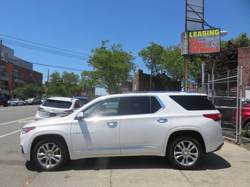 Used 2018 Chevrolet Traverse High Country AWD/4WD image 7
