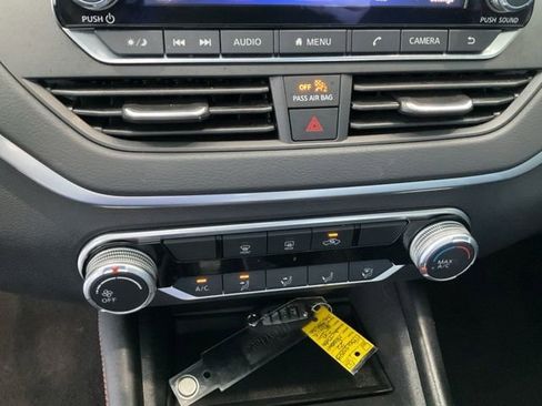 Used 2022 Nissan Altima 2.5 SR image 15