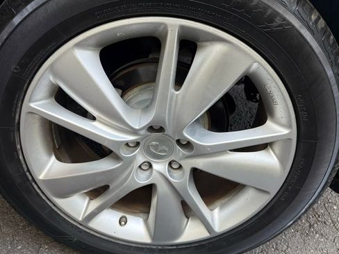 Used 2012 INFINITI FX35 FX35 Sport Utility 4D w/ Premium Pkg image 31