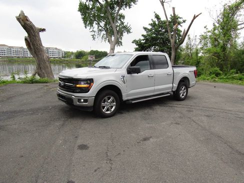Used 2024 Ford F150 XLT AWD/4WD image 36