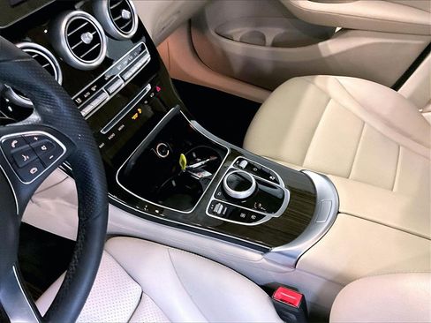 Used 2019 Mercedes-Benz GLC 300 GLC 300 image 20