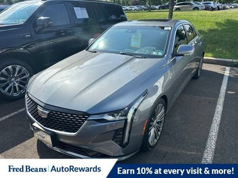 Used 2020 Cadillac CT4 Premium Luxury RWD image 2