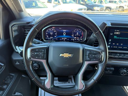 Used 2024 Chevrolet Silverado 2500 LT image 14