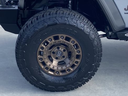 Used 2021 Jeep Wrangler Unlimited Rubicon AWD/4WD image 8