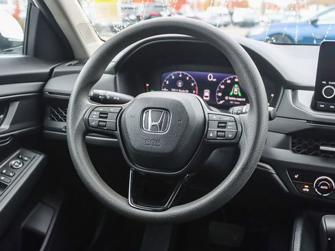 Used 2023 Honda Accord EX image 19